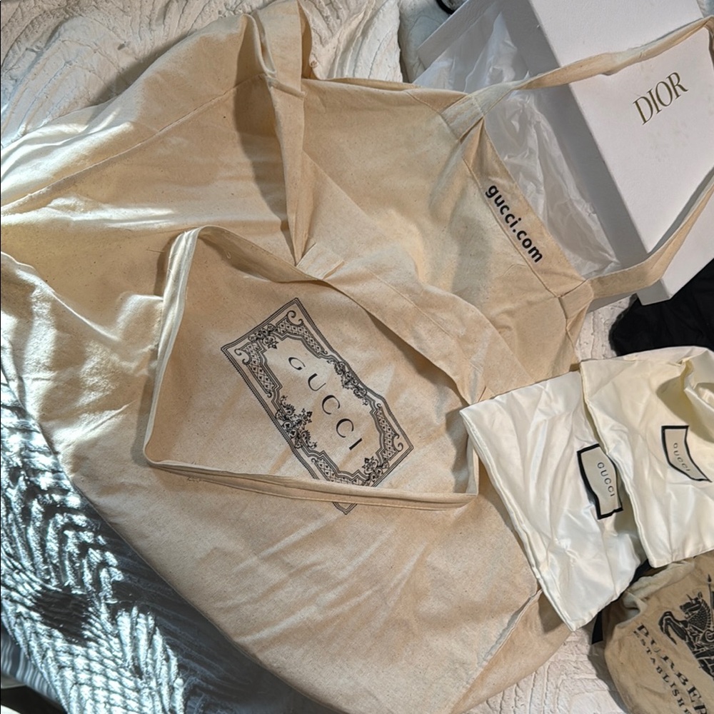 Gucci Cream Storage Bag